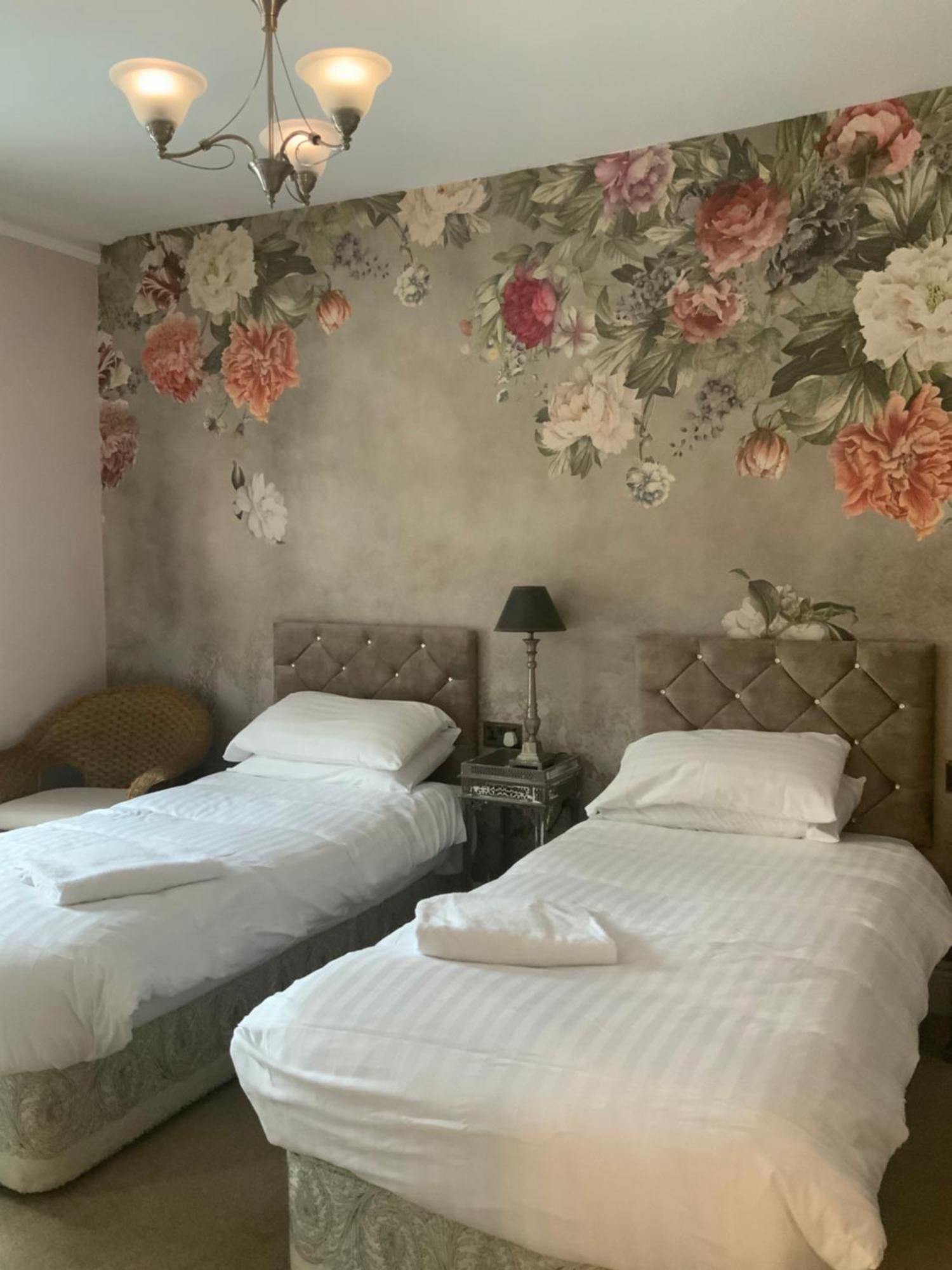 The White House Hotel Sennybridge Room photo